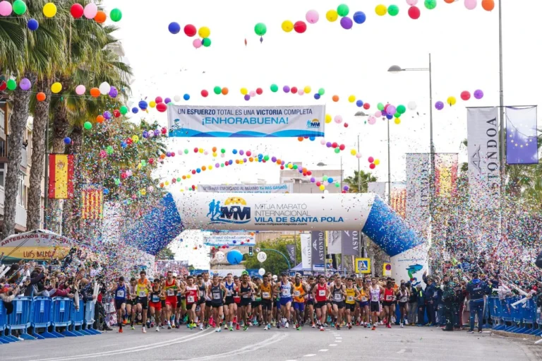 Salida Medio Maratón Santa Pola
