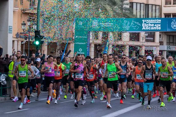 Salida Maratón Elche-Alicante